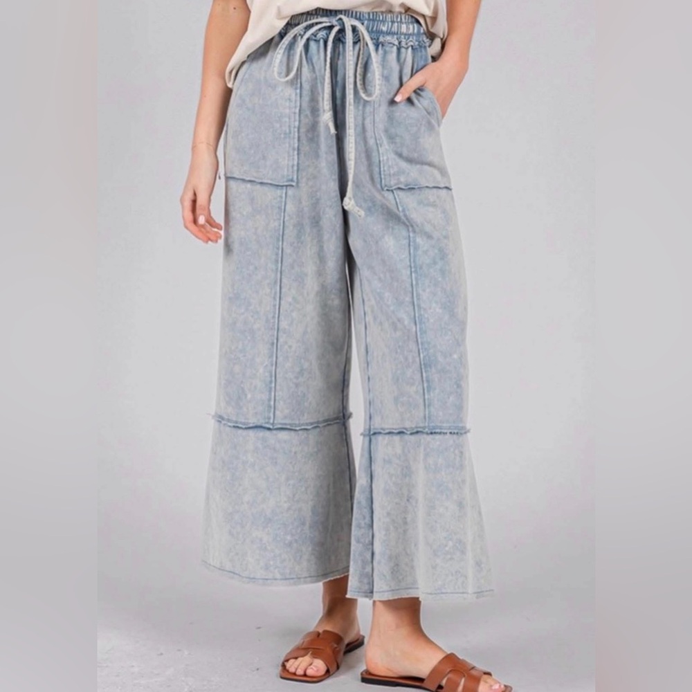 Sage and Fig Cropped Denim Pants